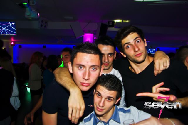 Cliquer pour voir l'image en taille réelle