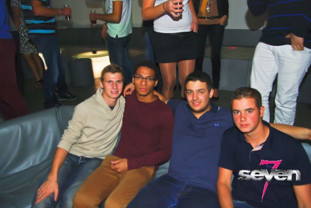 Cliquer pour voir l'image en taille réelle