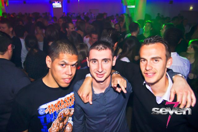 Cliquer pour voir l'image en taille réelle