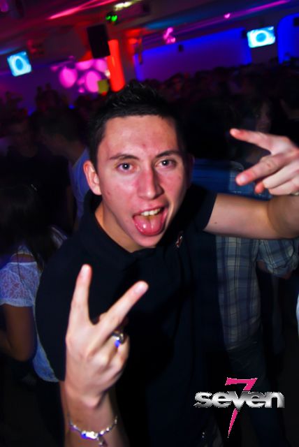 Cliquer pour voir l'image en taille réelle