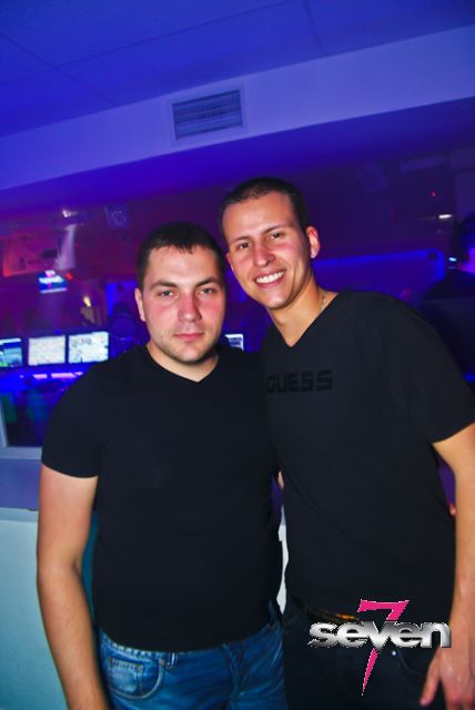 Cliquer pour voir l'image en taille réelle