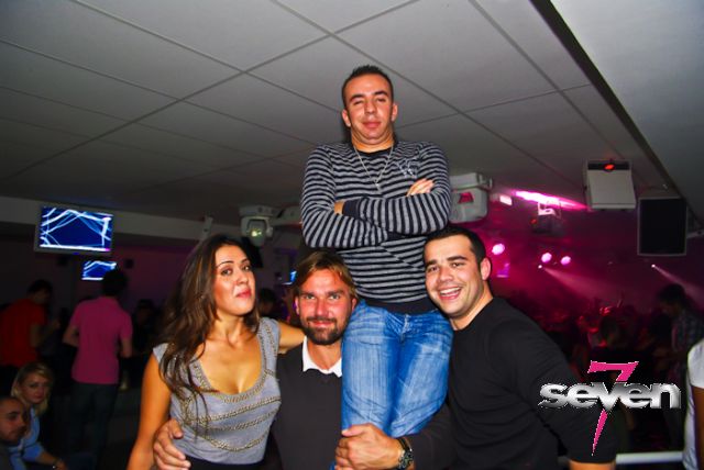 Cliquer pour voir l'image en taille réelle