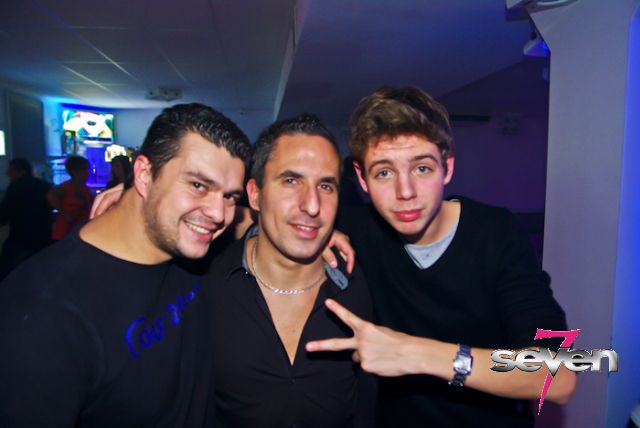 Cliquer pour voir l'image en taille réelle