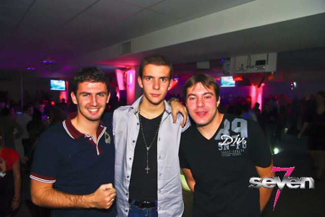 Cliquer pour voir l'image en taille réelle