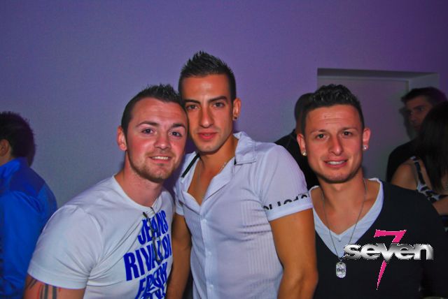 Cliquer pour voir l'image en taille réelle