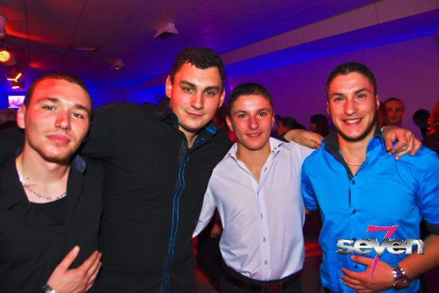 Cliquer pour voir l'image en taille réelle