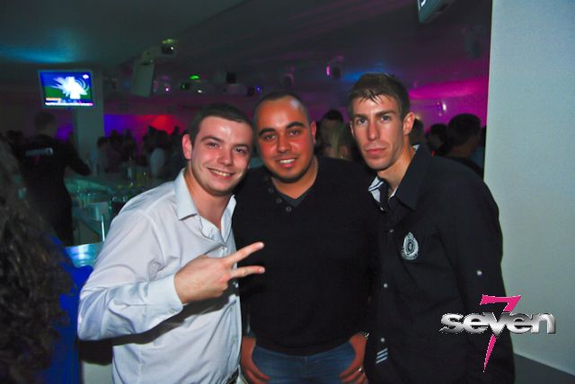 Cliquer pour voir l'image en taille réelle