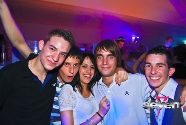 Cliquer pour voir l'image en taille réelle