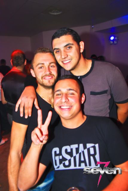 Cliquer pour voir l'image en taille réelle