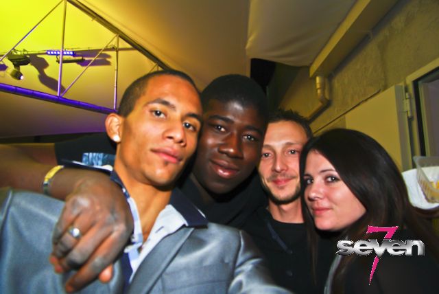 Cliquer pour voir l'image en taille réelle