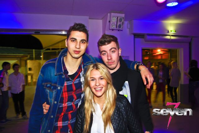 Cliquer pour voir l'image en taille réelle