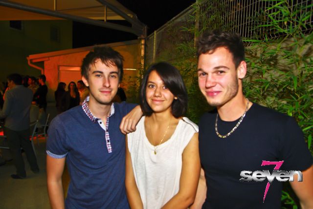 Cliquer pour voir l'image en taille réelle