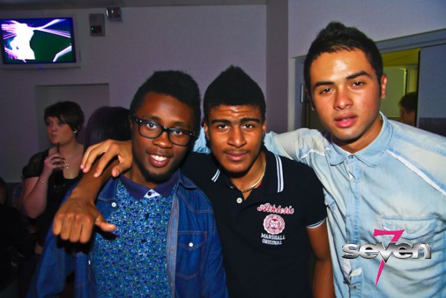 Cliquer pour voir l'image en taille réelle