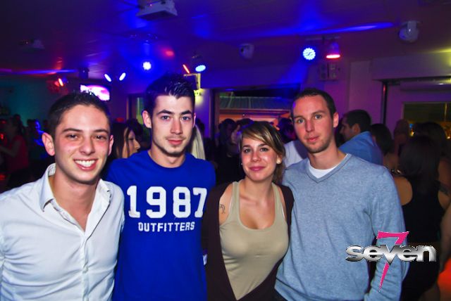 Cliquer pour voir l'image en taille réelle