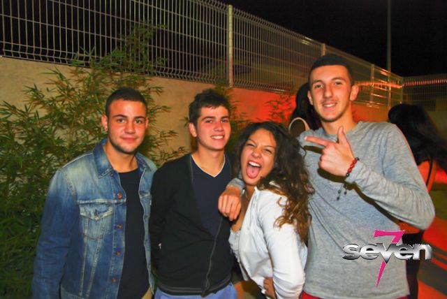 Cliquer pour voir l'image en taille réelle