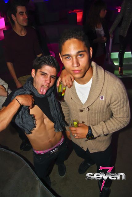 Cliquer pour voir l'image en taille réelle