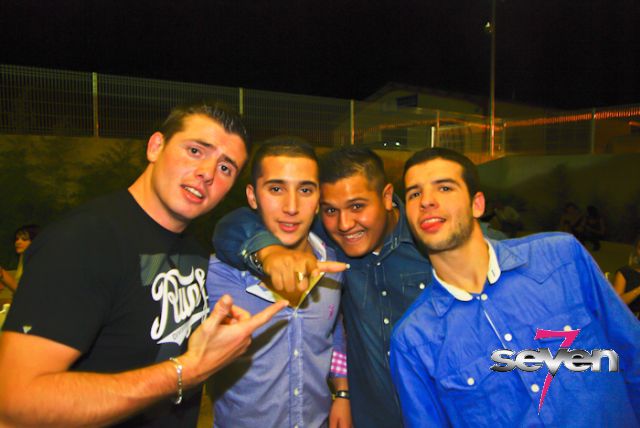 Cliquer pour voir l'image en taille réelle