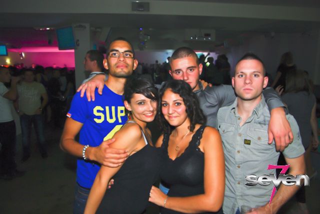 Cliquer pour voir l'image en taille réelle