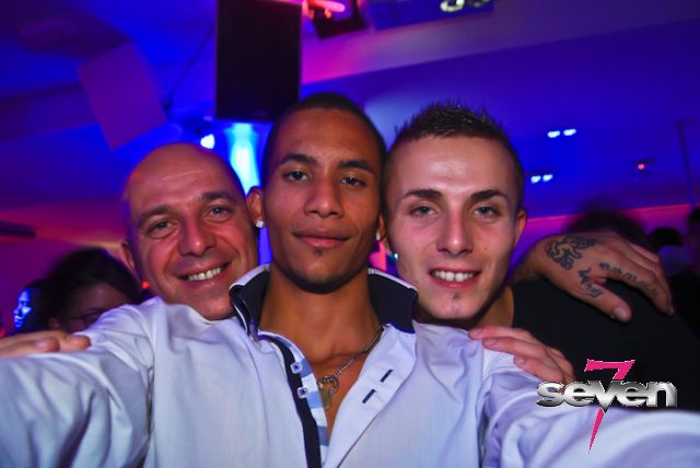 Cliquer pour voir l'image en taille réelle