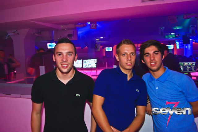 Cliquer pour voir l'image en taille réelle