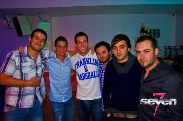 Cliquer pour voir l'image en taille réelle