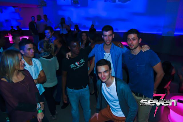 Cliquer pour voir l'image en taille réelle