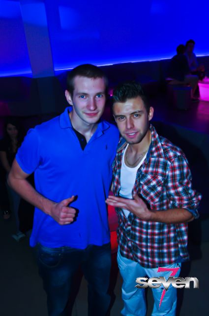 Cliquer pour voir l'image en taille réelle