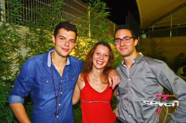 Cliquer pour voir l'image en taille réelle