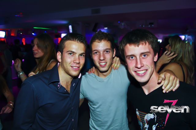 Cliquer pour voir l'image en taille réelle