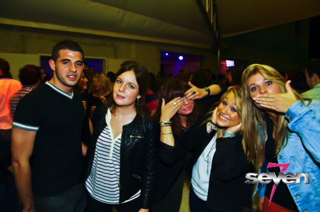 Cliquer pour voir l'image en taille réelle