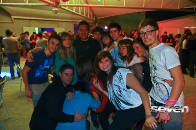 Cliquer pour voir l'image en taille réelle