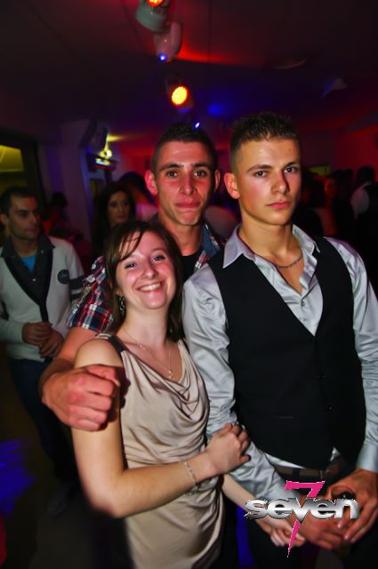 Cliquer pour voir l'image en taille réelle