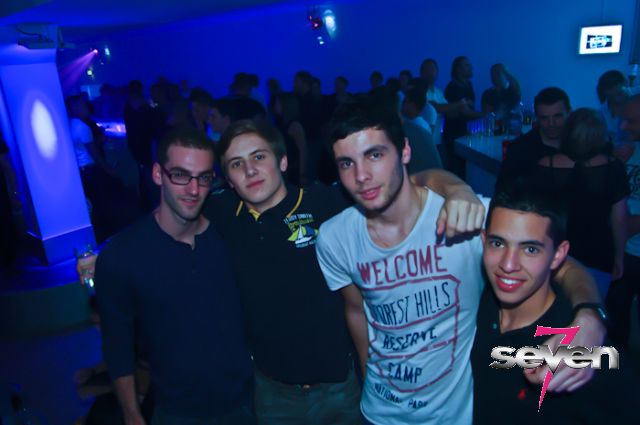 Cliquer pour voir l'image en taille réelle