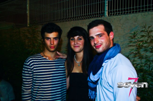 Cliquer pour voir l'image en taille réelle