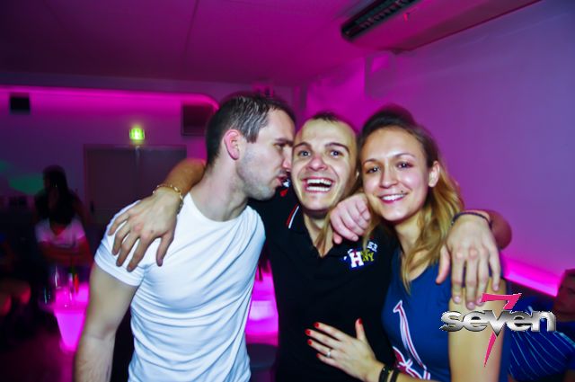 Cliquer pour voir l'image en taille réelle