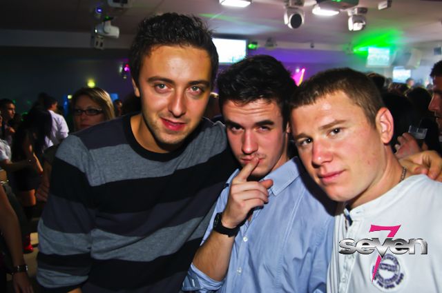 Cliquer pour voir l'image en taille réelle