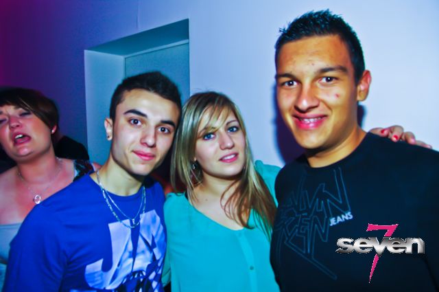 Cliquer pour voir l'image en taille réelle