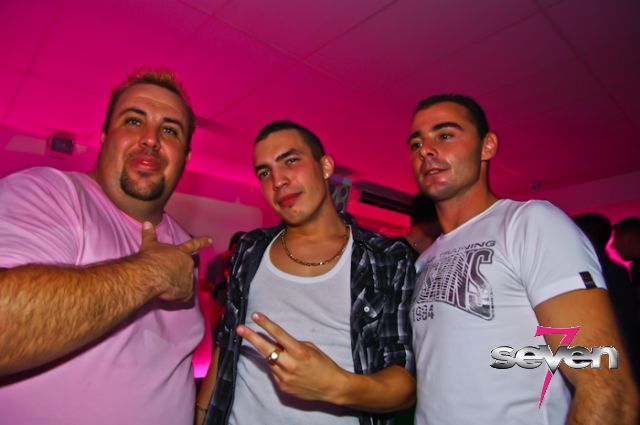 Cliquer pour voir l'image en taille réelle