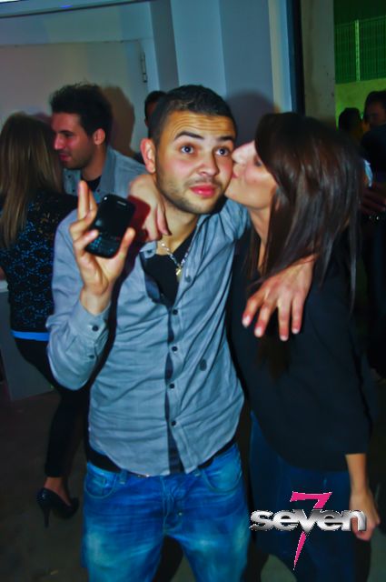 Cliquer pour voir l'image en taille réelle