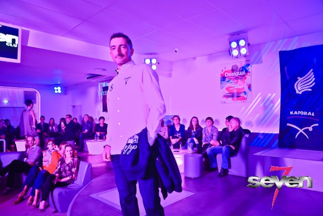 Cliquer pour voir l'image en taille réelle