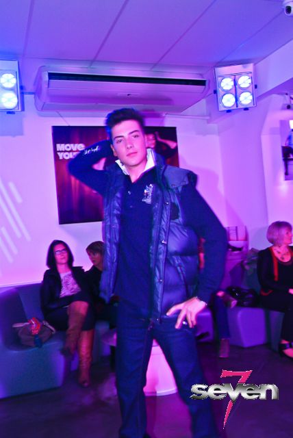 Cliquer pour voir l'image en taille réelle