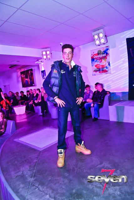 Cliquer pour voir l'image en taille réelle