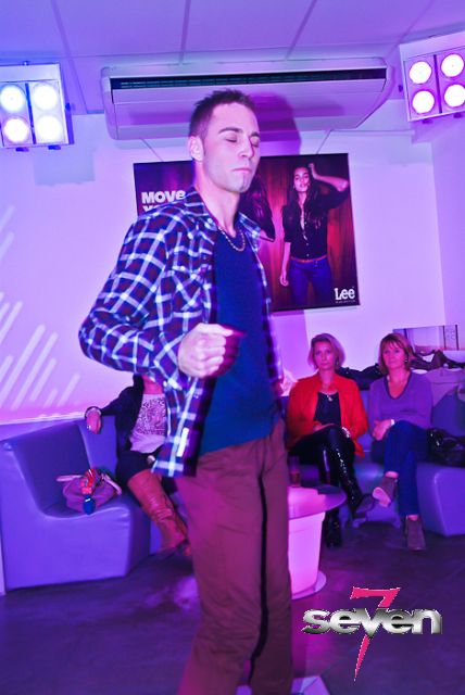 Cliquer pour voir l'image en taille réelle