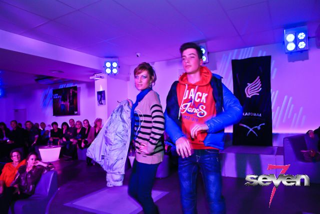 Cliquer pour voir l'image en taille réelle