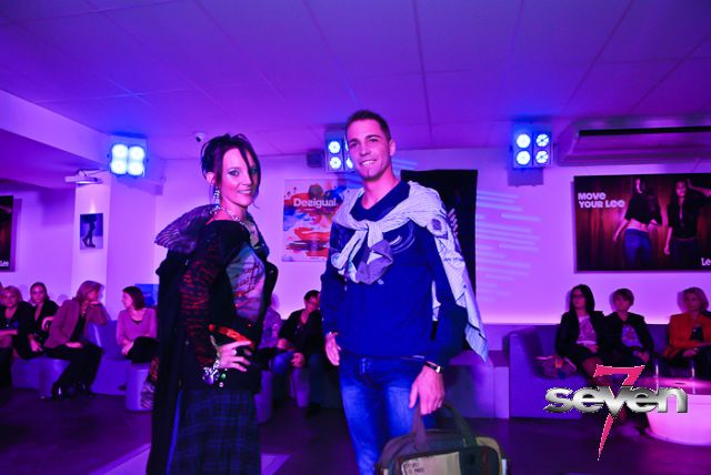 Cliquer pour voir l'image en taille réelle