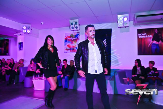 Cliquer pour voir l'image en taille réelle