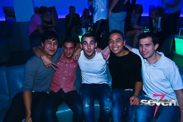 Cliquer pour voir l'image en taille réelle