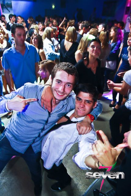 Cliquer pour voir l'image en taille réelle