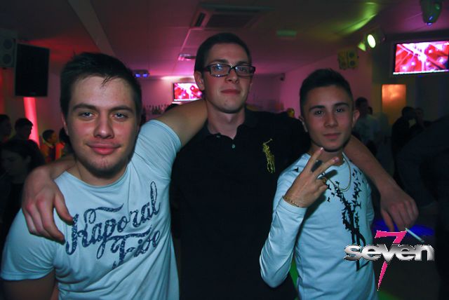 Cliquer pour voir l'image en taille réelle