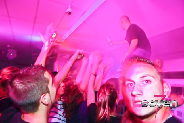 Cliquer pour voir l'image en taille réelle